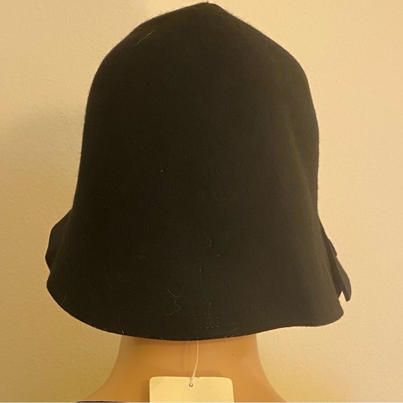 Liz Claiborne Wool Hat - Picture 3 of 7